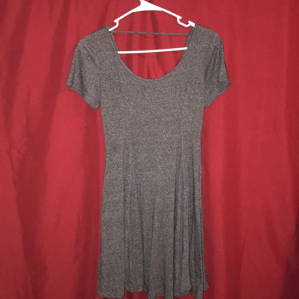 Light grey, short sleeve dress